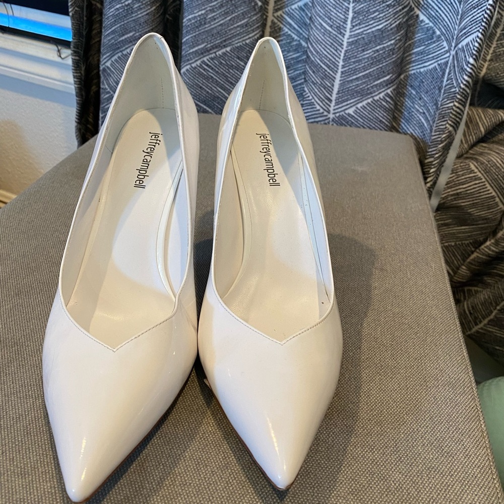 White pumps by Jeffrey Campbell